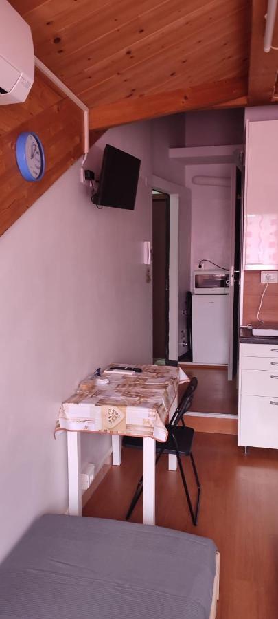 Mansarda Nizza Tre Apartment Turin Exterior photo